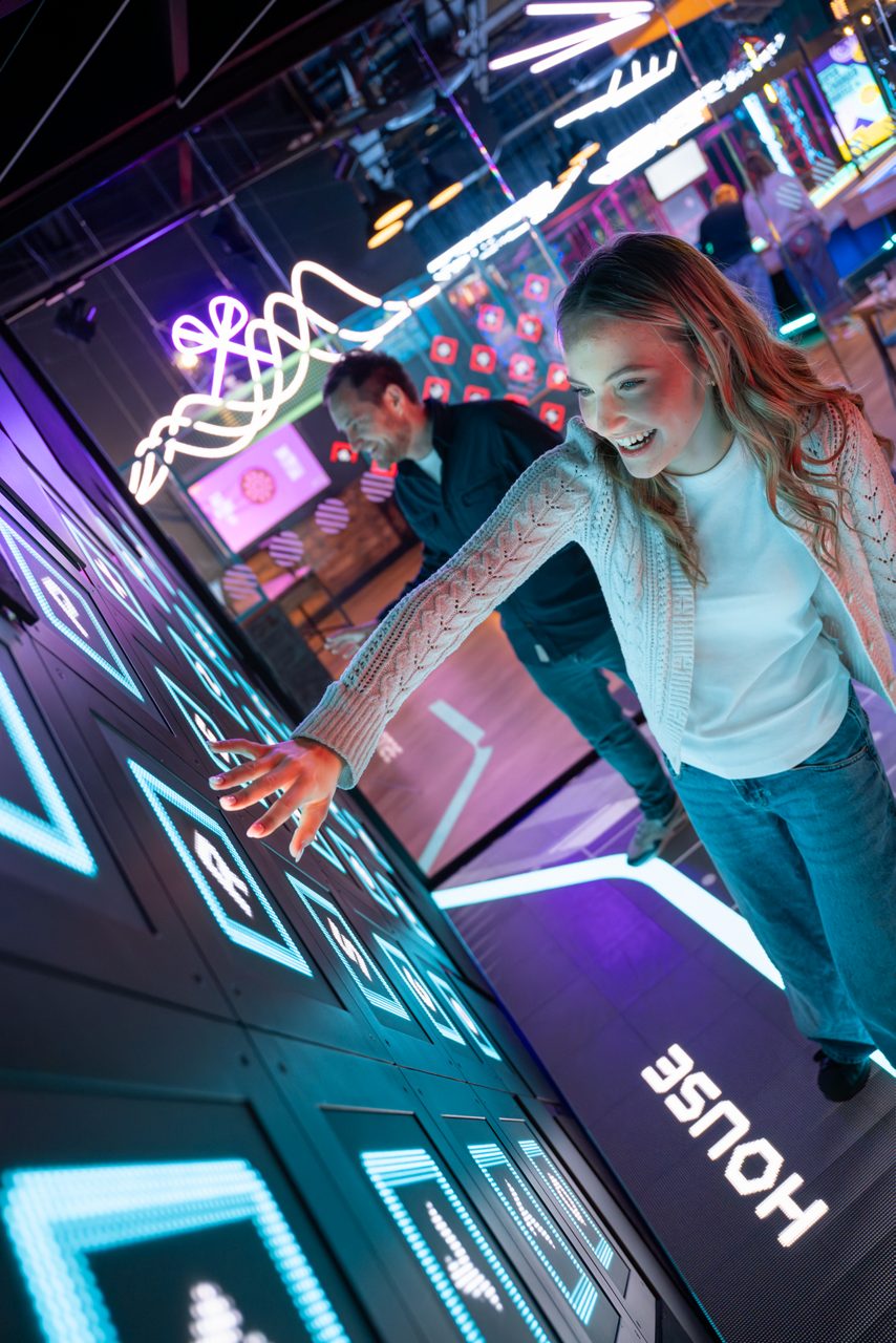 man playing immersive cricket at entertainment hive