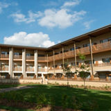 Center Parcs Treehouses — interior and exterior view 31