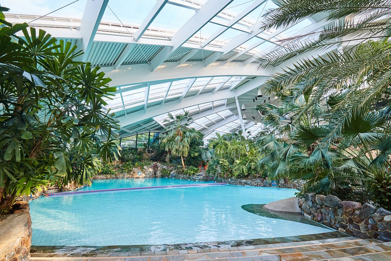 LF STSP INDOOR POOL 1