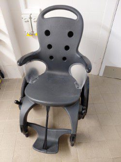 grey plastic chair on wheels