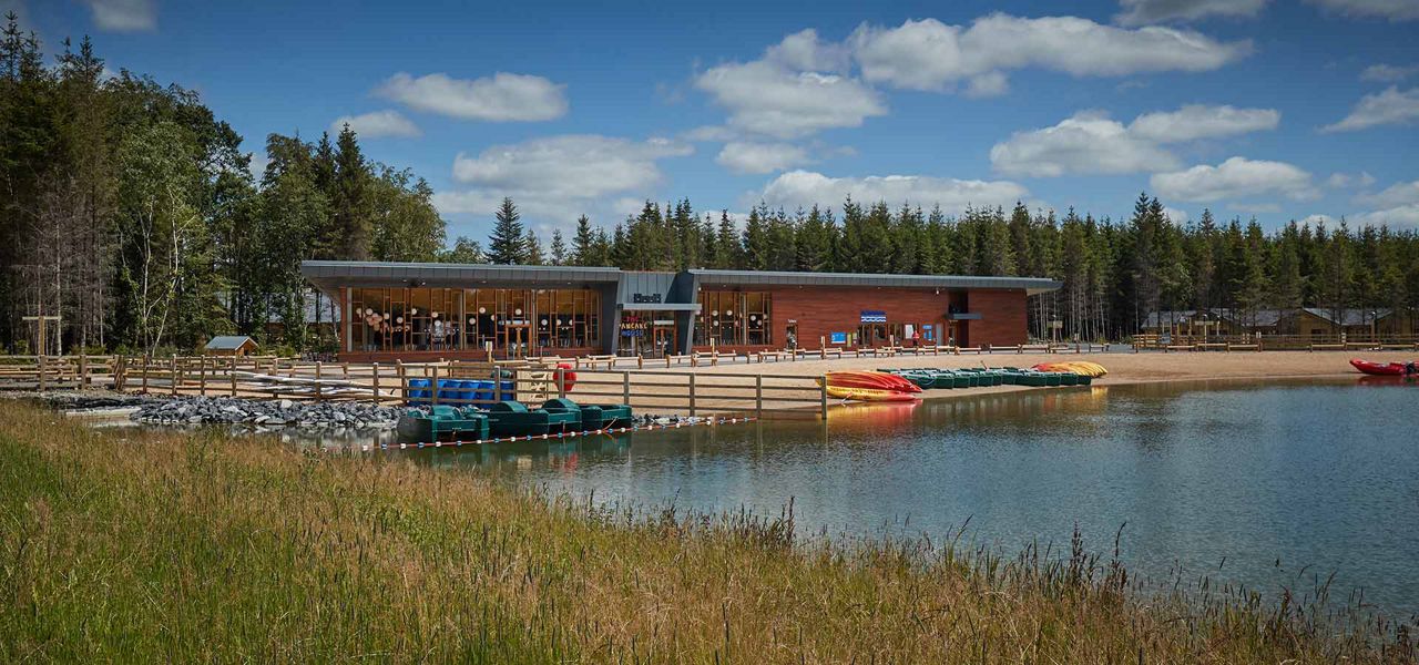Longford boathouse and lake